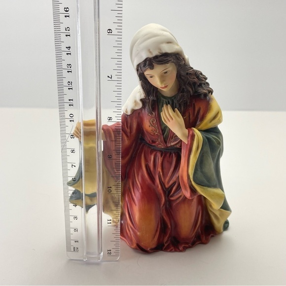 House of Lloyd Mary Nativity Porcelain Figure Christmas Around T… - Picture 9 of 11